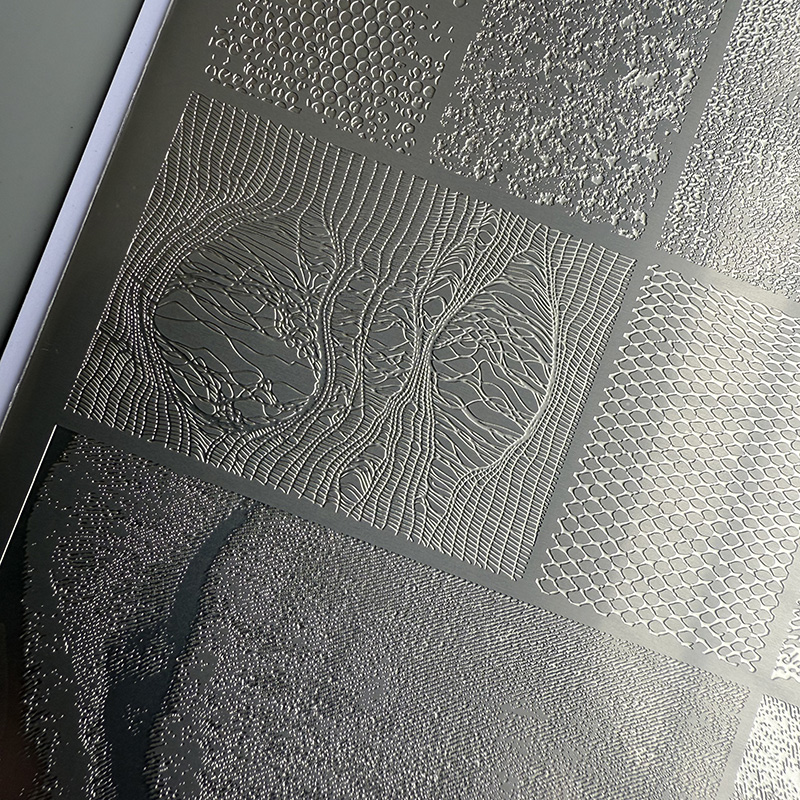 XMQ NAIL ART STAMPING PLATES L - đánh giá và giá Nail Art Denim